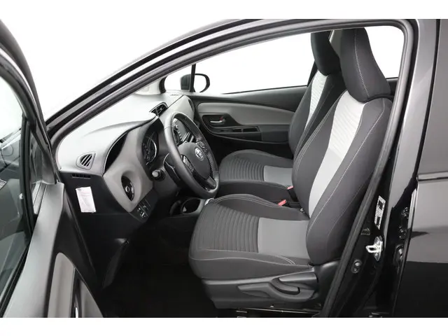 Toyota Yaris 1.5 VVT-i Active 2020 Benzine 17