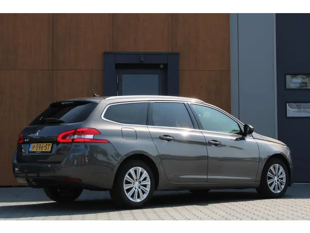 Peugeot 308 SW 1.5 BlueHDi Blue Lease Premium 2020 Diesel 2