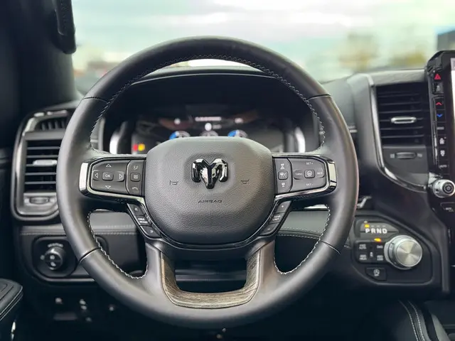 RAM 1500 3.0 TT SST H.O. LIMITED Night MY2025 2024 LPG/Gas 28