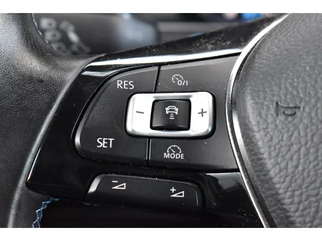 Volkswagen e-Golf e-Golf 2017 Elektrisch 16