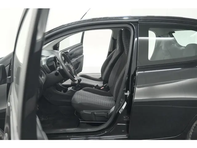 Peugeot 108 1.0 e-VTi Active 2022 Benzine 23