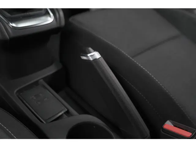 Renault Captur TCe 90 Evolution 2023 Benzine 37