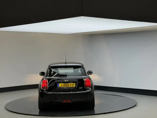 MINI One Mini 1.2 Pepper 2017 Benzine 15