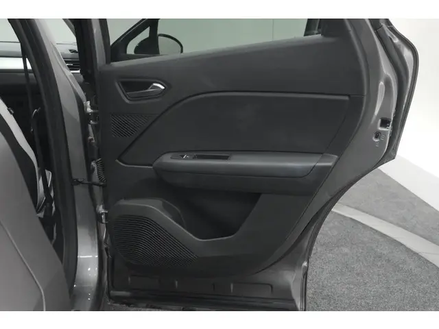 Renault Captur Mild Hybrid 140 EDC Techno 2024 Benzine 70