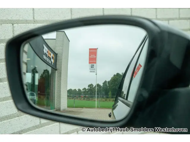 SEAT Mii 1.0 Sport Dynamic 2015 Benzine 35