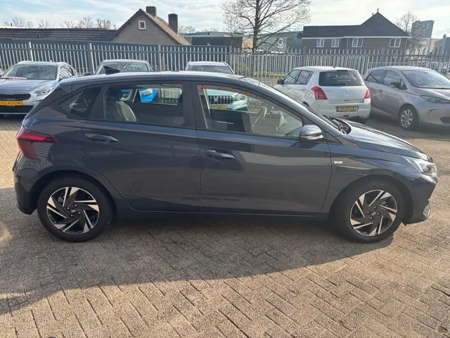 Hyundai i20 1.0 T-GDI Comf.Smart 2023 Benzine 2