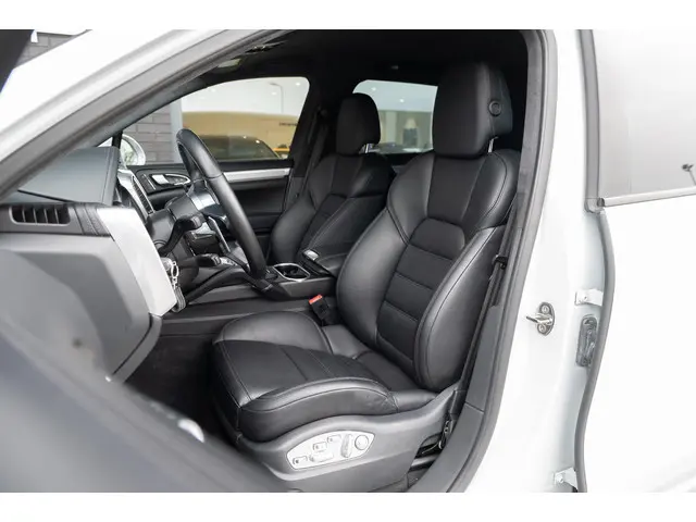 Porsche Cayenne 4.8 Turbo 2014 Benzine 7