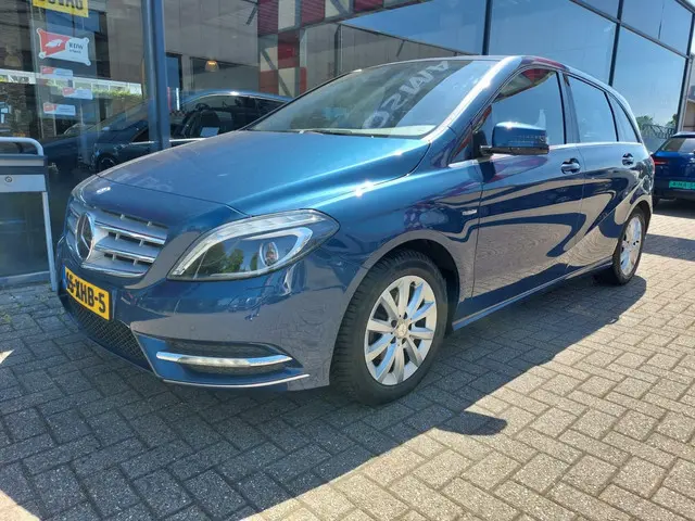 Mercedes-Benz B-Klasse 180 Ambition 2012 Benzine 4