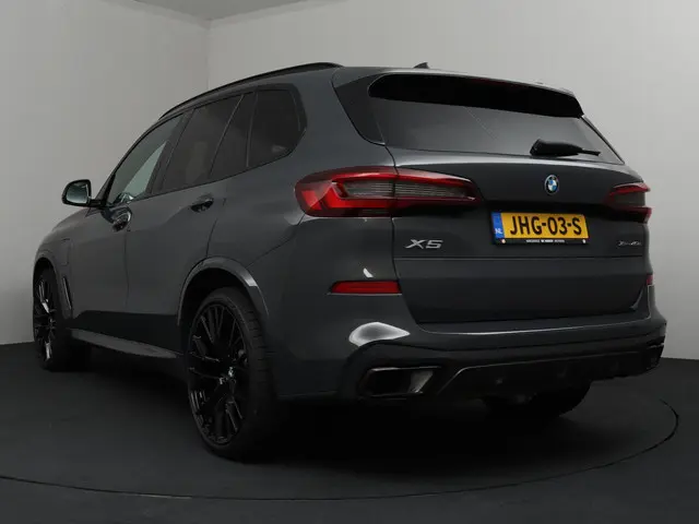BMW X5 xDrive45e High Executive 2023 Hybride Benzine 49