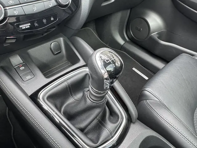 Nissan QASHQAI 1.2 Tekna 2017 Benzine 34