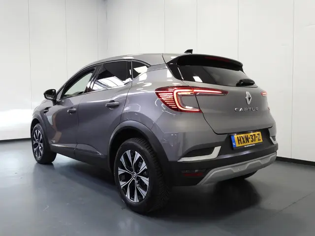 Renault Captur 1.0 TCe 90 Intens 2024 Benzine 3