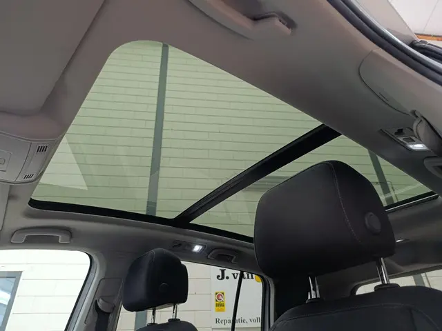 Volkswagen Touran 1.4 TSI Connected Series 2017 Benzine 4