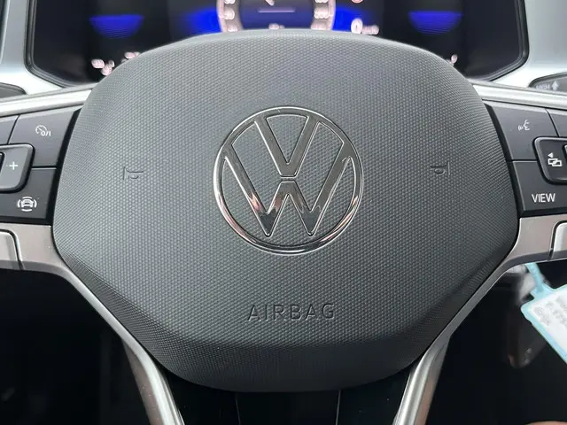 Volkswagen T-Roc 1.0 TSI Life 2023 Benzine 36