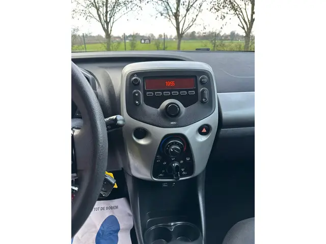 Citroën C1 1.0 e-VTi Feel 2014 Benzine 8