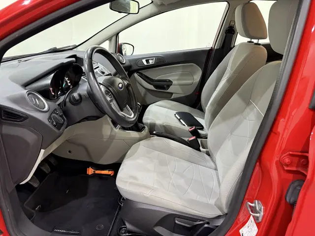 Ford Fiesta HB 1.0 Champion Airco NAP 2013 Benzine 28