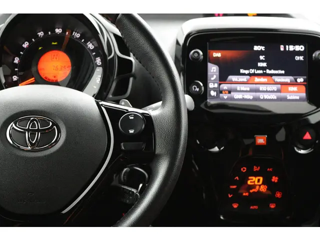 Toyota Aygo 1.0 VVT-i x-JBL 2021 Benzine 21