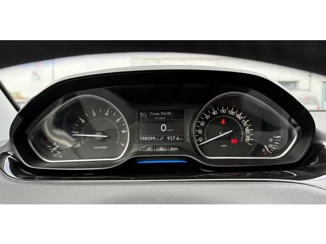 Peugeot 208 1.2 VTi Allure 2013 Benzine 11