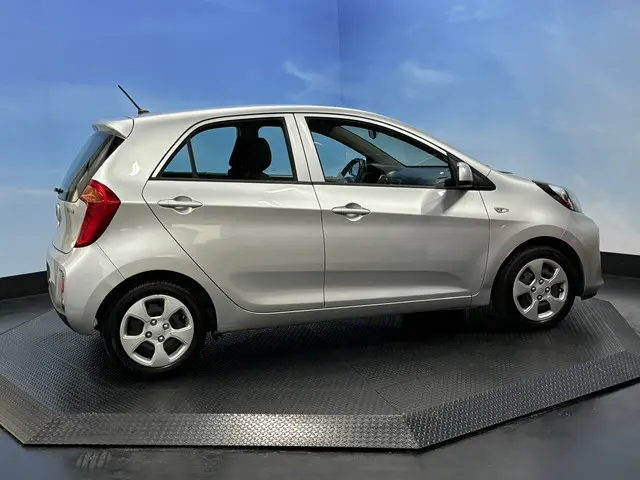 Kia Picanto 1.0 CVVT Summer Edition 2016 Benzine 8