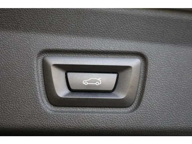 BMW i4 eDrive40 2025 Elektrisch 26