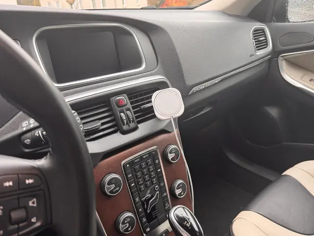 Volvo V40 Cross Country 2.0 T4 Summum 2018 Benzine 9