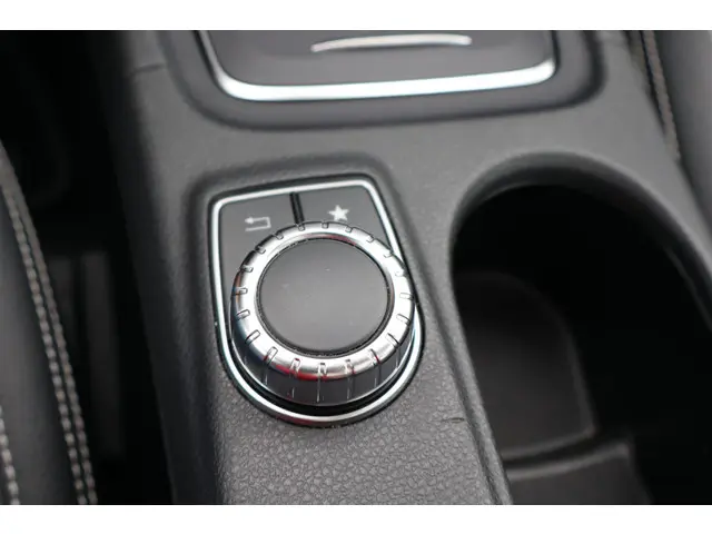 Mercedes-Benz A-Klasse 200 d Prestige 2016 Diesel 36