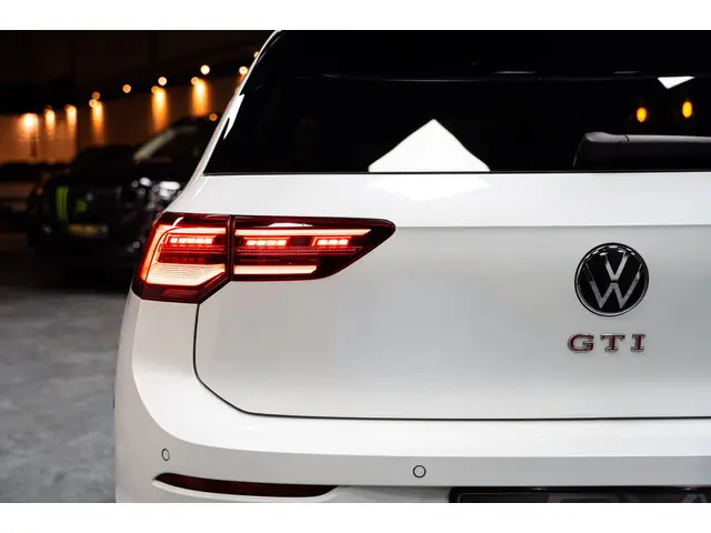 Volkswagen Golf 2.0 GTI|PANO|AUT|LEDER|IQLIGHT 2021 Benzine 7