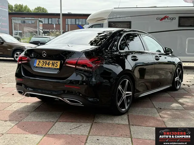 Mercedes-Benz A-Klasse 200 AMG Line 2023 Benzine 4