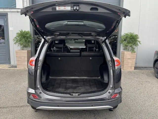 Toyota RAV4 2.5 Hybrid Style 2016 Hybride Benzine 11