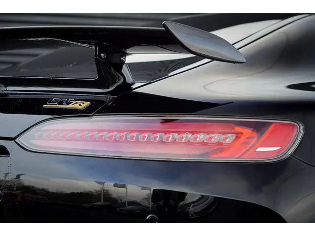 Mercedes-Benz AMG GT 4.0 R 2017 Benzine 36