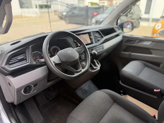 Volkswagen Transporter 2