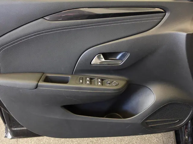 Opel Corsa 1.2 Turbo Automaat GS Line 2024 Benzine 10