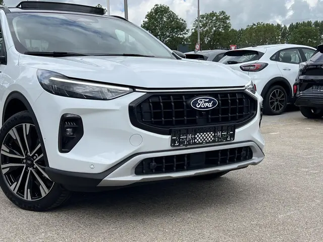 Ford Kuga 2.5 PHEV Active X 2024 Hybride Benzine 2