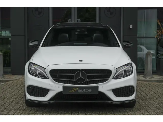 Mercedes-Benz C-Klasse C200 AMG 184pk 2017 Benzine 18