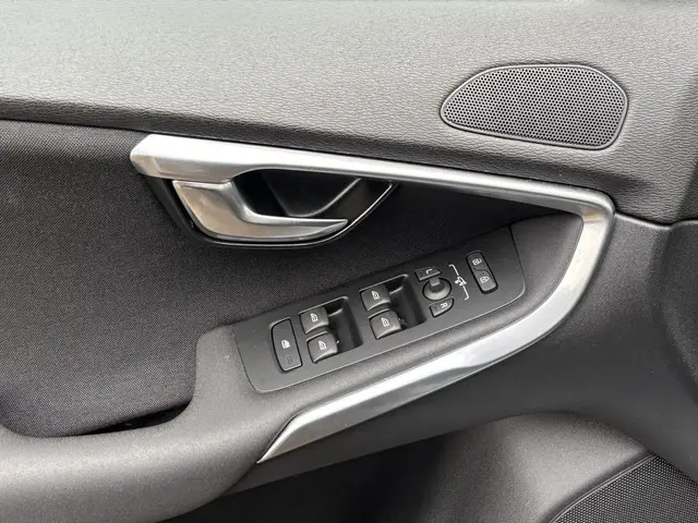 Volvo V40 2.0 D2 Nordic+ 2017 Diesel 5