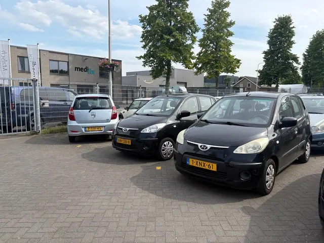 Hyundai i10 1.0 i-Drive Cool 2e eig. 2014 Benzine 15