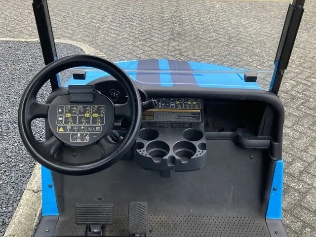 Chevrolet Camaro USA EZ-GO Golfkar 2020 Elektrisch 6