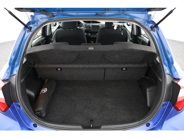 Toyota Yaris 1.5 Hybrid Design 2018 Hybride Benzine 23