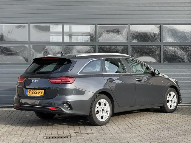 Kia Ceed Sportswagon 1.0 T-GDI DYNAMICLINE 2024 Benzine 3