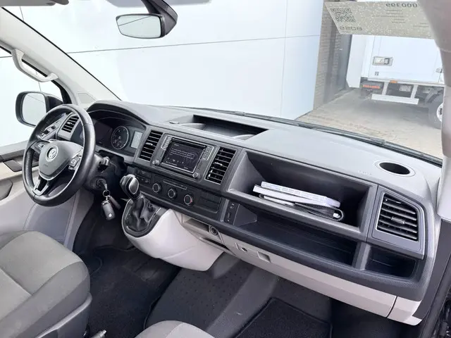 Volkswagen Transporter 2.0 TDI 150PK 2019 Diesel 9
