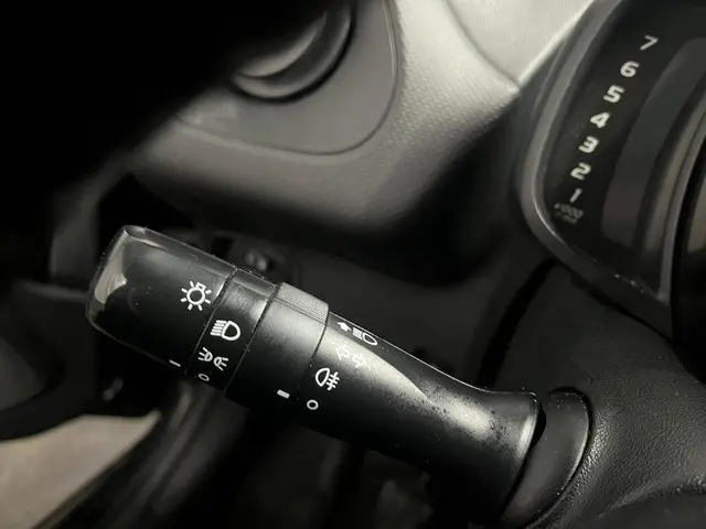 Citroën C1 1.0 VTi Feel SCHADEAUTO!! 2019 Benzine 23