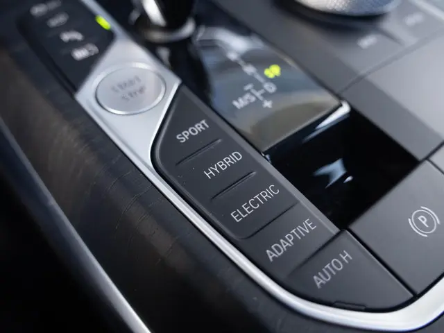 BMW 3 Serie Touring 330e 2021 Hybride Benzine 38