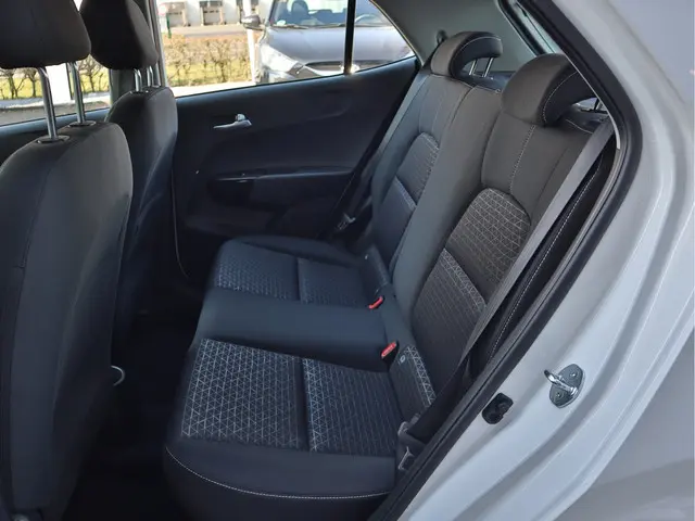Kia Picanto 1.0 DPi DynamicLine 2024 Benzine 9