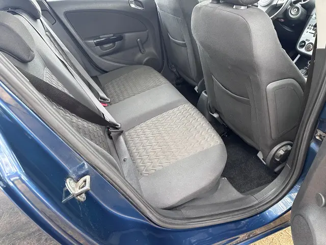 Opel Corsa 1.4-16V Cosmo apk t/m 31-01-2026 2013 Benzine 12