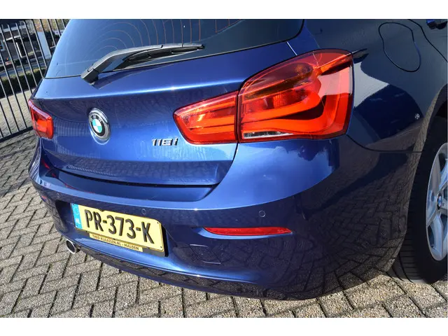 BMW 1 Serie 118i Executive Automaat 2017 Benzine 10