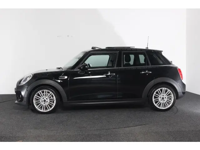 MINI Cooper Mini 1.5 Chili Serious Business 2015 Benzine 4