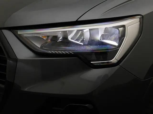 Audi Q3 45 TFSIe 180kW/245PK S-Line 2022 Hybride Benzine 13