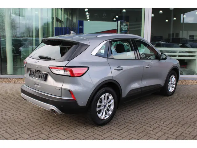 Ford Kuga 2.5 PHEV Titanium 2021 Hybride Benzine 4