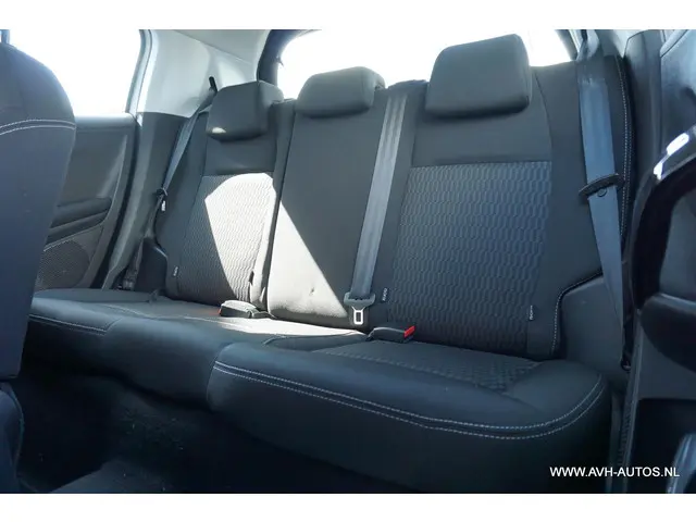 Peugeot 208 1.2 PureTech Blue Lion 2017 Benzine 6