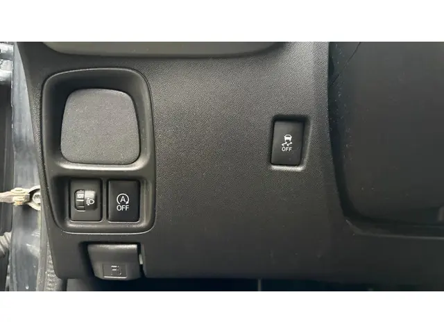 Peugeot 108 1.0 e-VTi Blue Lease 2015 Benzine 12