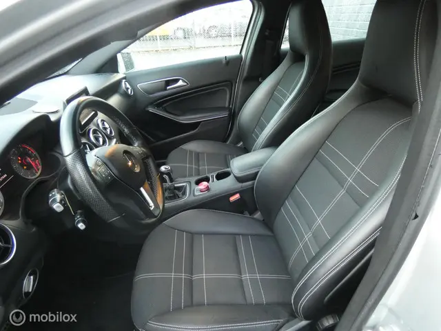 Mercedes-Benz A-Klasse 180 Ambition 2013 Benzine 10